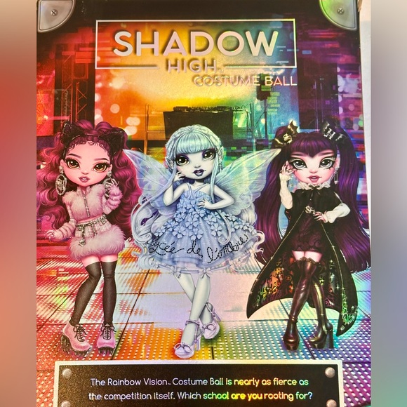 Demi Batisto Shadow High doll - Picture 6 of 7